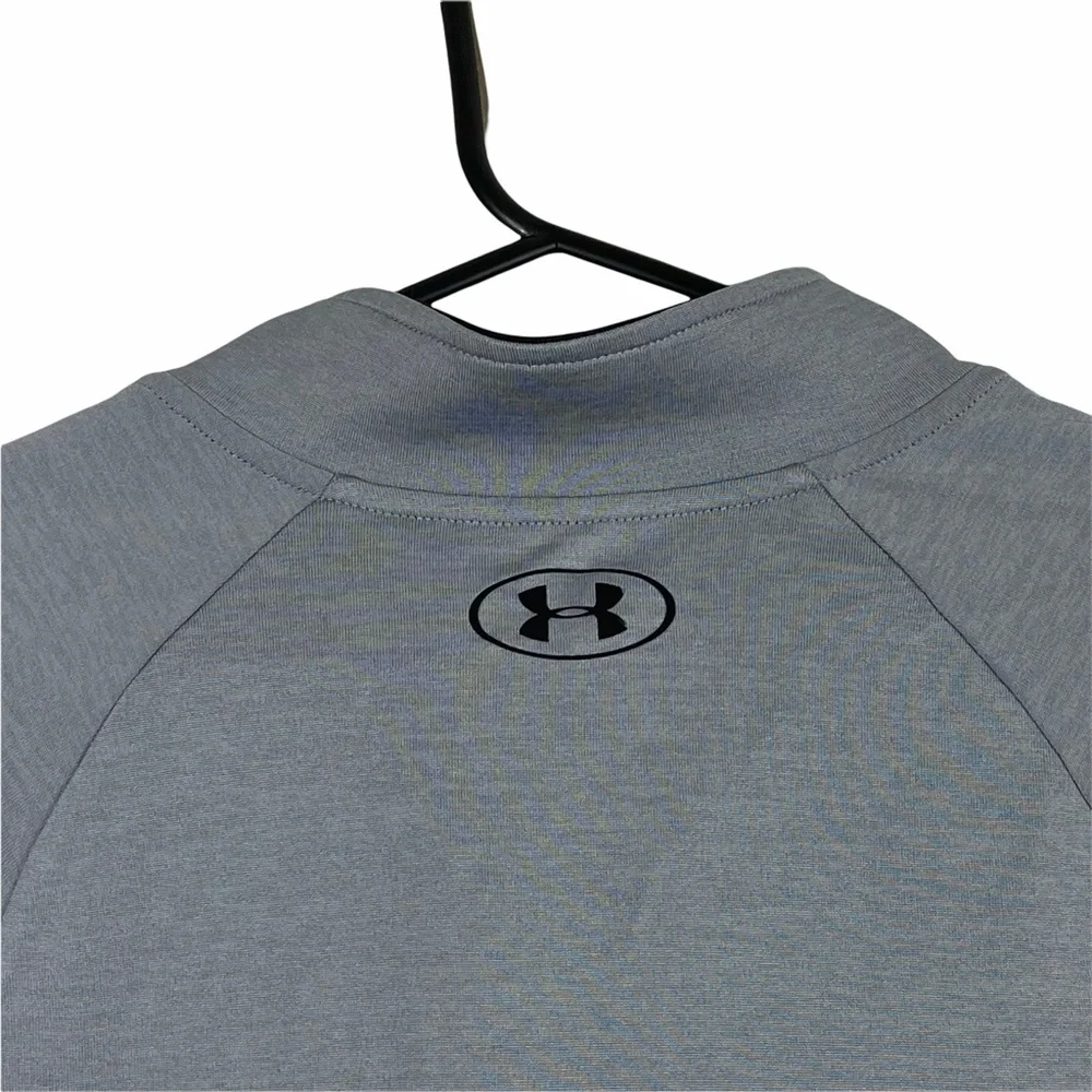 Men's ExcCond Under Armour 1/4 Zip Loose Fit Heat Gear‎ Grey Pullover Small